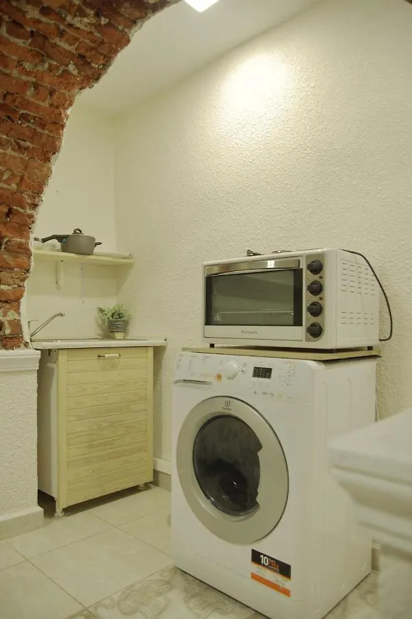 Interhost Guest Rooms And Apartments Σόφια 0*,