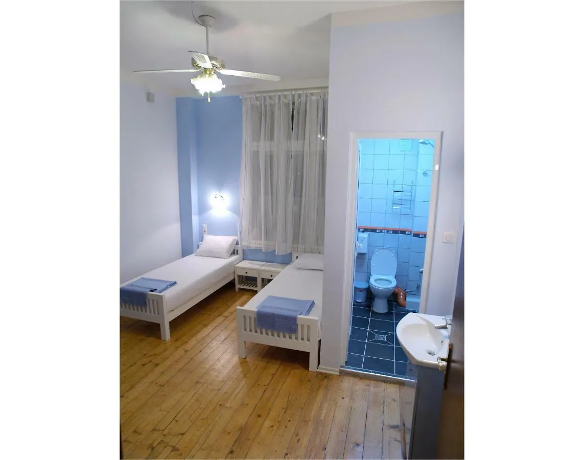 Interhost Guest Rooms And Apartments Σόφια